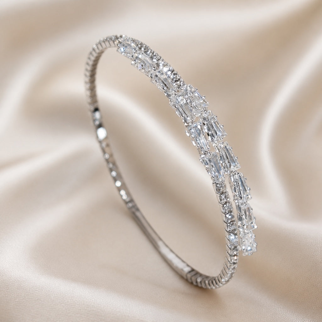 Narukvica od belog zlata sa cirkonom