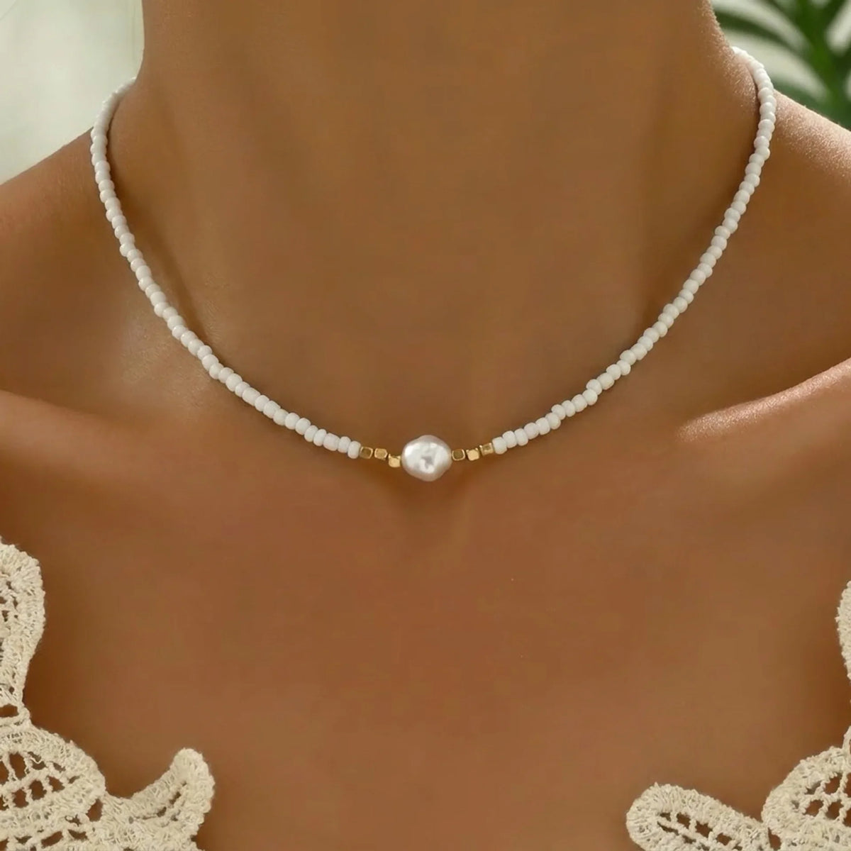 Nežna ogrlica sa biserom